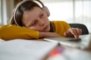 UBCO researchers study how prolonged sitting can impact children’s brains